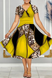 Желтое повседневное платье с коротким рукавом и V-образным вырезом в стиле пэчворк с принтом