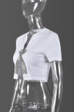 Weiße sexy Schlitz-Perlen-Hot-Drill-T-Shirts mit asymmetrischem Kragen