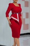 Vestidos de saia lápis listrados elegantes vermelhos com contraste de gola quadrada (inclui um cinto)