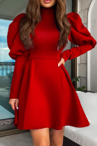 Красные элегантные однотонные лоскутные платья-водолазки трапециевидной формы с воротником-стойкой