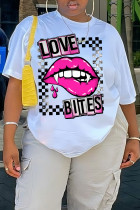 Camisetas con cuello en O con estampado de labios y letras informales blancas