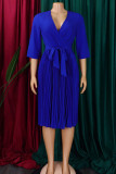 Patchwork sólido elegante azul royal com cinto plissado decote em V vestidos linha A