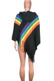 Серая элегантная верхняя одежда с воротником с капюшоном и кисточками в стиле пэчворк с цветными блоками