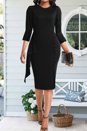 Черные элегантные однотонные платья-юбка-карандаш с пряжкой в ​​стиле пэчворк и воланами с разрезом и круглым вырезом