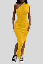 Желтые уличные однотонные лоскутные длинные платья с высоким открытием и косым воротником