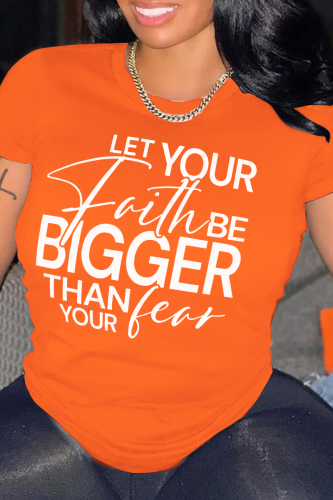 Оранжевые повседневные базовые футболки с круглым вырезом и буквенным принтом