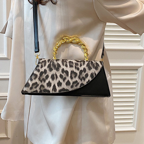 Белые повседневные сумки в стиле пэчворк с леопардовым принтом