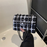 ホワイトブラックセレブエレガントチェック柄メタルアクセサリー装飾コントラスト織りバッグ