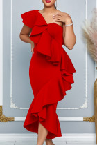 Rote elegante einfarbige Patchwork-Volant-Meerjungfrauenkleider mit schrägem Kragen und Trompete