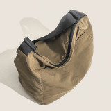 Lässige, schlichte, einfarbige Taschen mit Reißverschluss in Kamelbraun