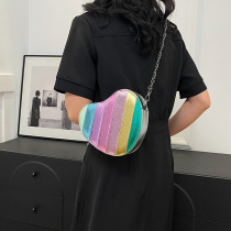 Silberfarbene, herzförmige Patchwork-Reißverschlusstaschen im Farbblockdesign für den Alltag
