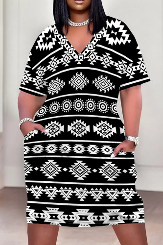 White Black Casual Print Pocket Patchwork V Neck Straight Plus Size Dresses