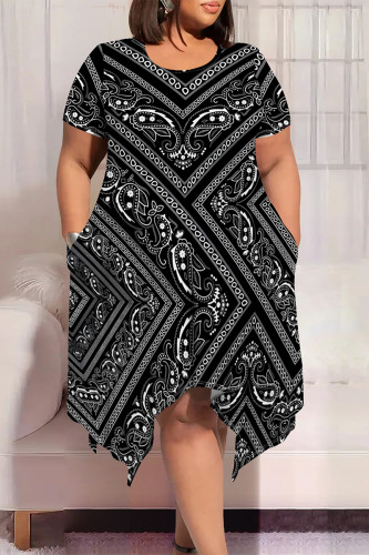 Black Casual Graphics Smiley Face Print Pocket O Neck Short Sleeve Irregular Hem Plus Size Midi T-shirt Dresses