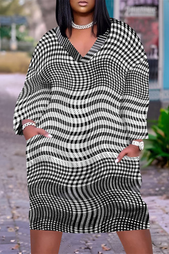 Grey Street Plaid Pocket Patchwork Contrast V Neck Printed Plus Size Dresses