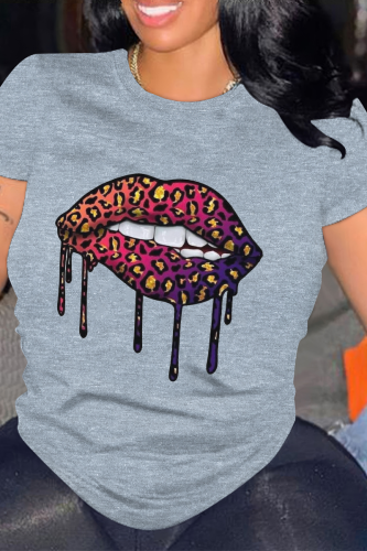 Grey Casual Lips Print O Neck Tops