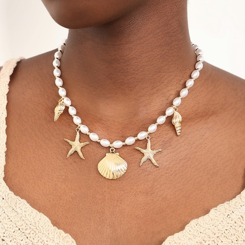 Gold Vacation Pearls Decor Necklaces