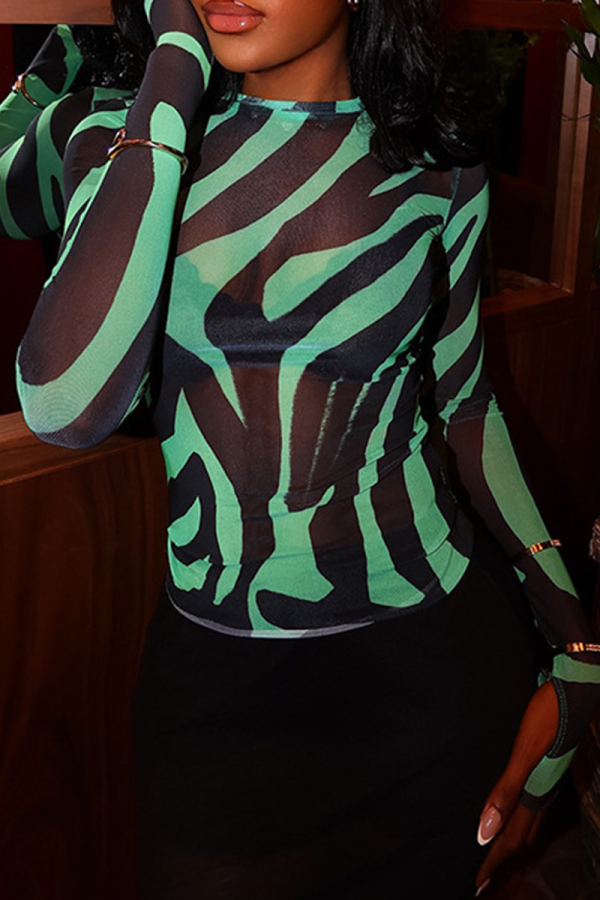Green Casual Stripe Contrast O Neck Tops