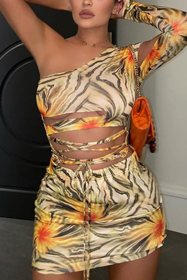Yellow Street Print Hollowed Out Patchwork Oblique Collar Long Sleeve Mini Pencil Skirt Dresses