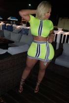 Fluorescent green Polyester Sexy Solid A-line skirt Short Sleeve Two-Piece Dress