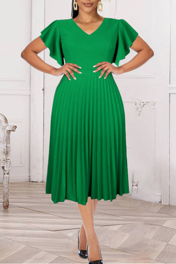 Green Fashion Casual Solid Patchwork V Neck Pleated Dresses