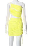 Yellow Sexy Solid Fold One Shoulder Pencil Skirt Dresses