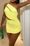Yellow Sexy Solid Fold One Shoulder Pencil Skirt Dresses