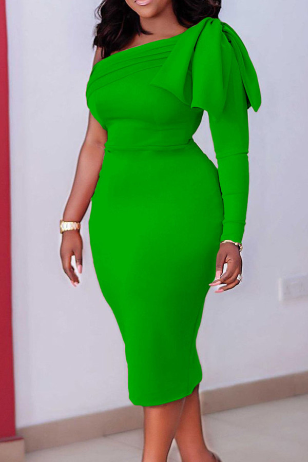 Green Elegant Solid Patchwork Oblique Collar One Step Skirt Dresses