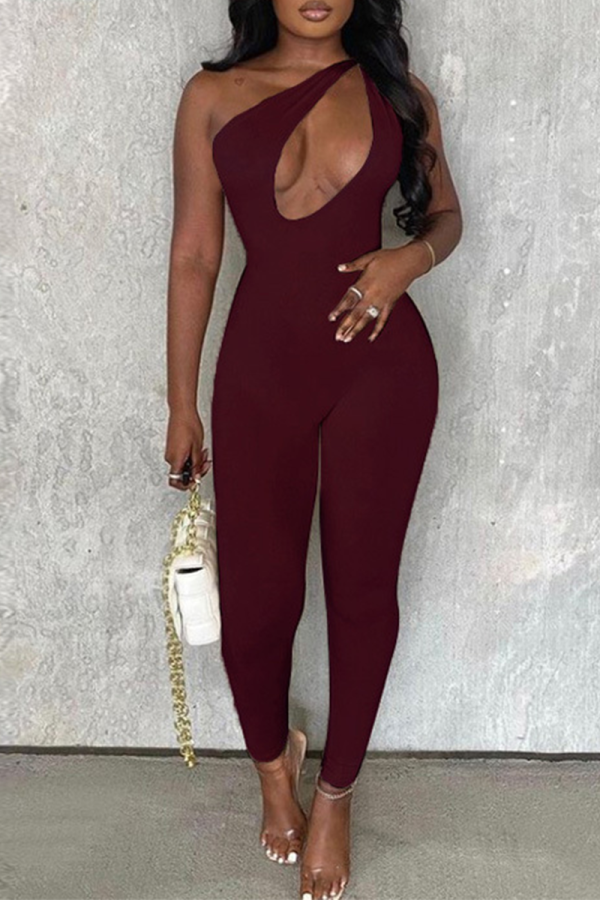 Burgundy Sexy Solid Hollowed Out One Shoulder Skinny Jumpsuits