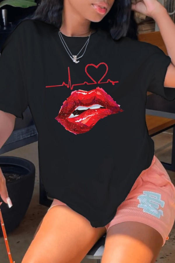Black Casual Lips Printed Basic O Neck T-Shirts