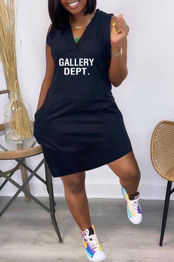 Black Street Print Letter V Neck One Step Skirt Dresses