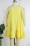 Yellow Casual Sweet Simplicity Frenulum Solid Color One Shoulder Asymmetrical Dresses