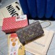 Coffee Street Simplicity Letter Chains Bags