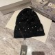 Black Casual Street Letter Pearl Hat