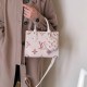 White Pink Daily Elegant Letter Zipper Bags