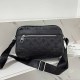 Black Street Simplicity Letter Zipper Bags