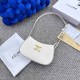 White Simplicity Geometric Zipper Bags