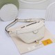 White Street Simplicity Letter Zipper Bags