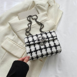 Cream White Celebrities Elegant Plaid Metal Accessories Decoration Contrast Weave Bags