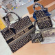 Blue Casual Daily Letters Metal Accessories Trim Patchwork Bags