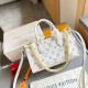 White Casual Daily Letters Chains Contrast Embossed Bags