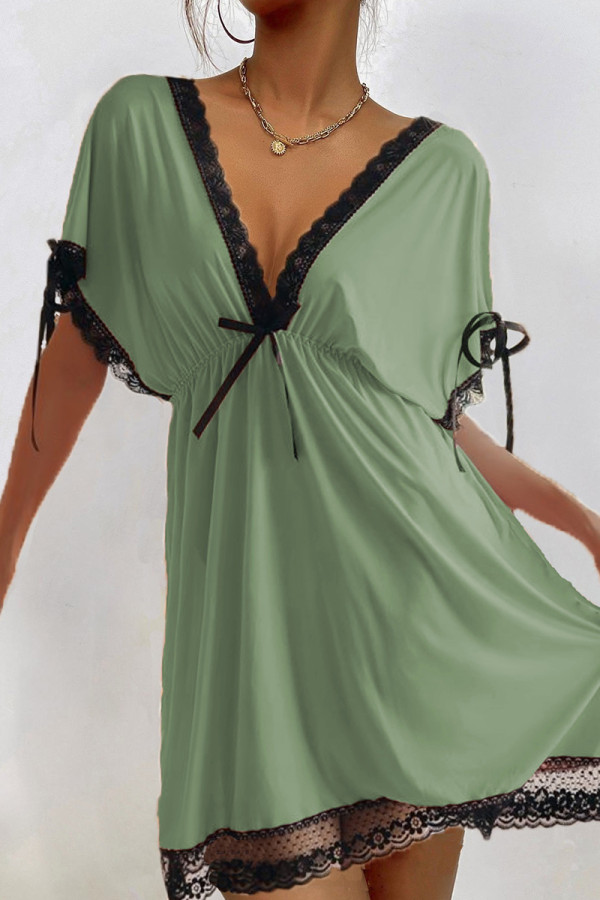 Green Sexy Lace Patchwork Backless Bow Decor Contrast V Neck Straight Dresses