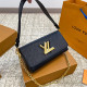 Black Casual Street Letters Metal Accessories Trim Chains Texture Bags