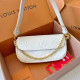 White Casual Street Letters Chains Embossed Bags