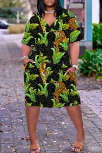 Black Green Casual Print Pocket V Neck Short Sleeve Plus Size Dresses