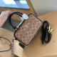Khaki Casual Daily Letters Patchwork Zipper Contrast Bags