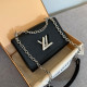 Black Casual Street Letters Metal Accessories Trim Chains Texture Bags