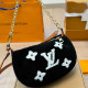 Black Casual Daily Letters Patchwork Fluffy Contrast Bags