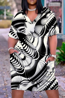Apricot Casual Print Pocket V Neck Short Sleeve Plus Size Dresses