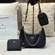 Black Casual Street Solid Color Patchwork Chains Zipper Bags