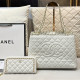 White Casual Street Solid Color Patchwork Chains Texture Bags